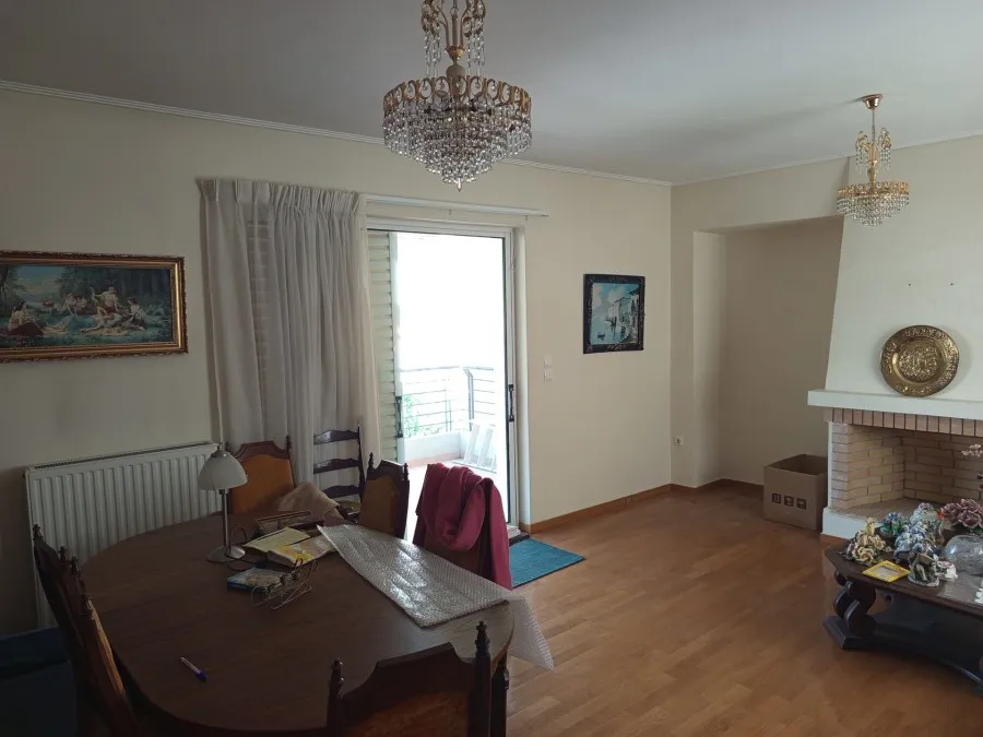Soggiorno - Bright Corner Apartment with Balcony in Dafni