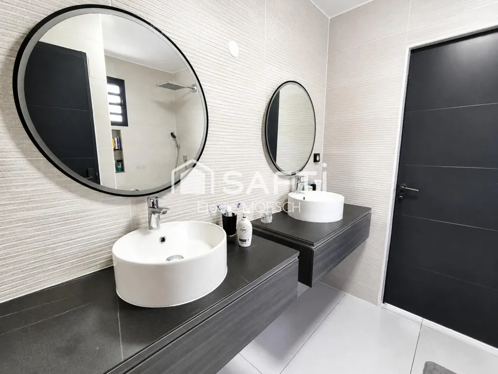 Bagni - New Villa with Large Garden in Ducos