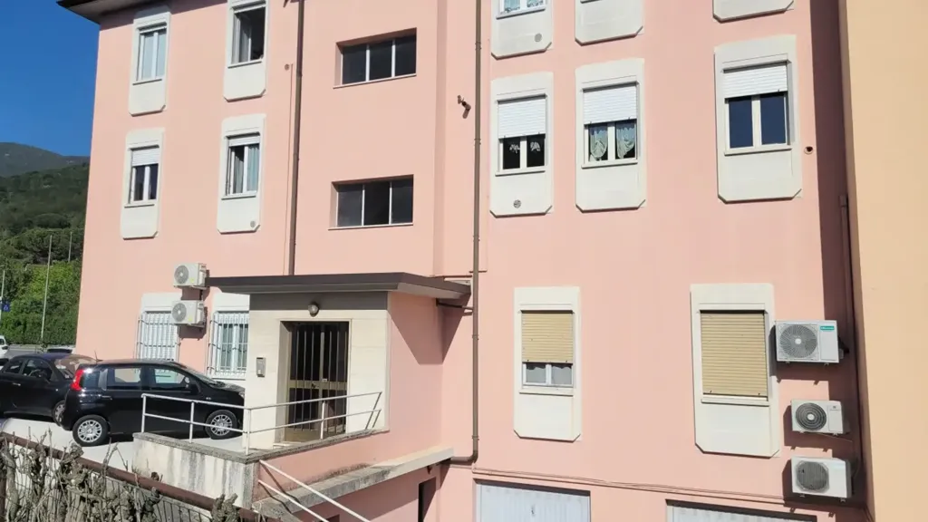 Extérieur - Central Trilocale with Balcony in Bovezzo