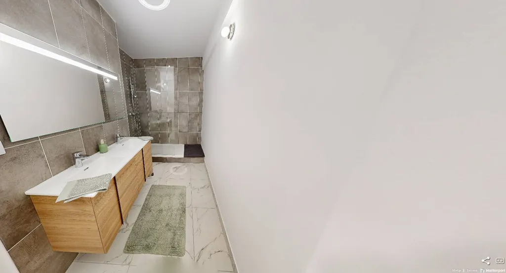 Salles de bain - Appartement Meublé dans le 16e Arrondissement de Paris