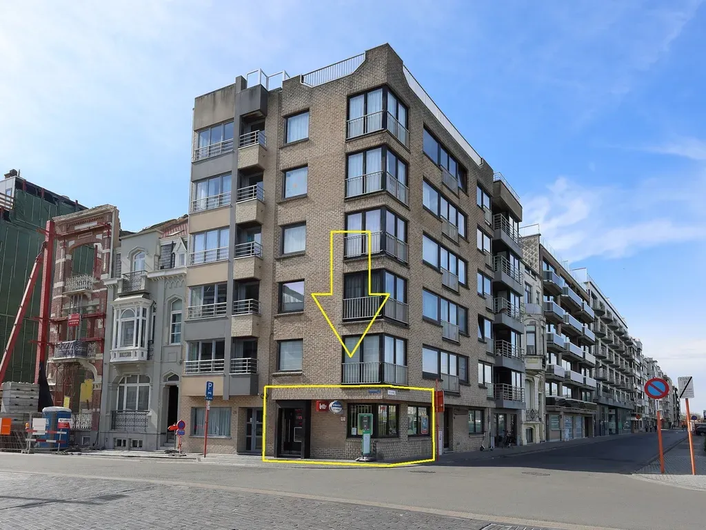Välivaade - Corner Shop with Seafront View in Oostende