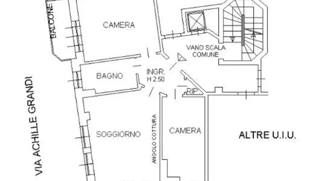 Plan - Rear-Facing Apartment with Balcony in Cinisello Balsamo