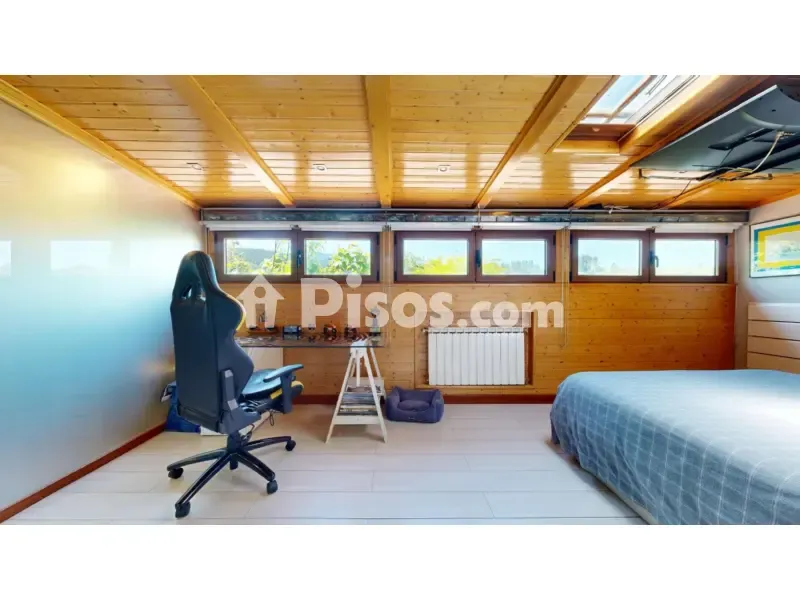 Bedrooms - Independent Villa with Private Pool in Gueñes