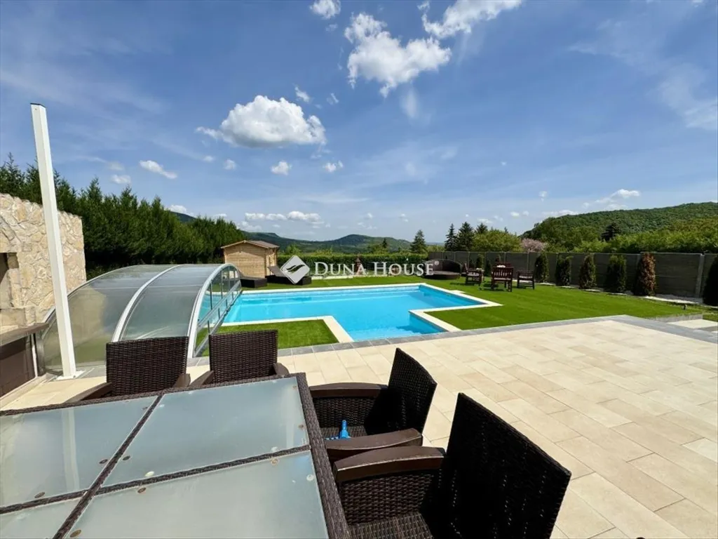 Piscina - Panoramic Family House with Pool in Csobánka