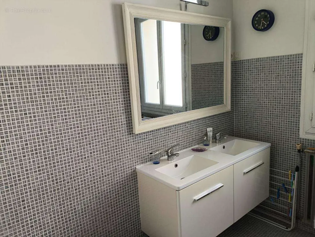 Salles de bain - Maison d'Architecte avec Jardin en Centre Ville