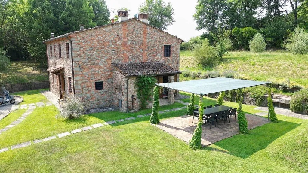 Õhuvaade - Rustic Tuscan Farmhouse with Pool near Lucca