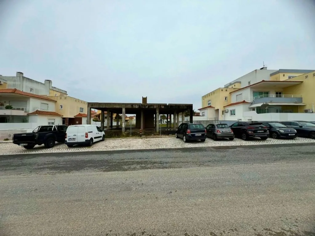 Exterior - Approved Restaurant Plot in Cascais