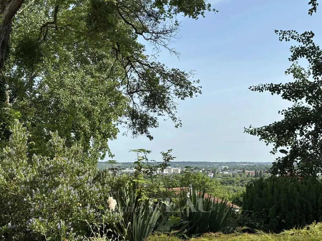 Jardin - Maison Familiale avec Piscine à Port-Marly