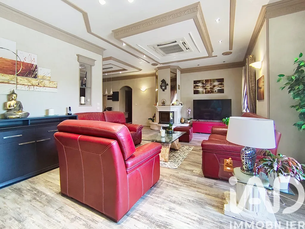 Séjour - Villa Familiale avec Piscine à Grézieu-la-Varenne