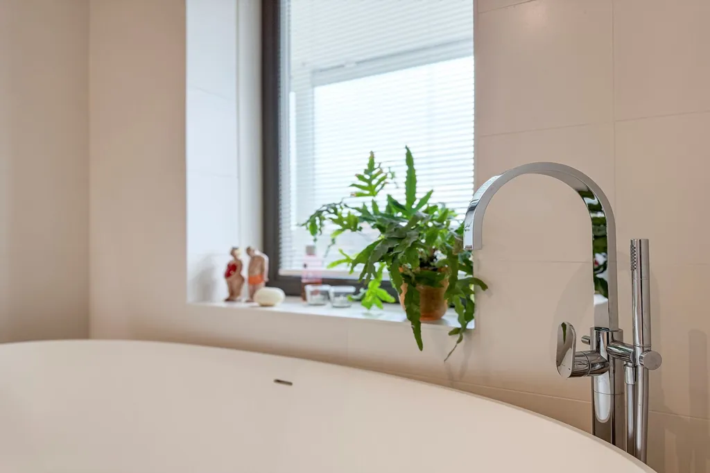 Salles de bain - Luxury Apartment with Balcony in Arnhem