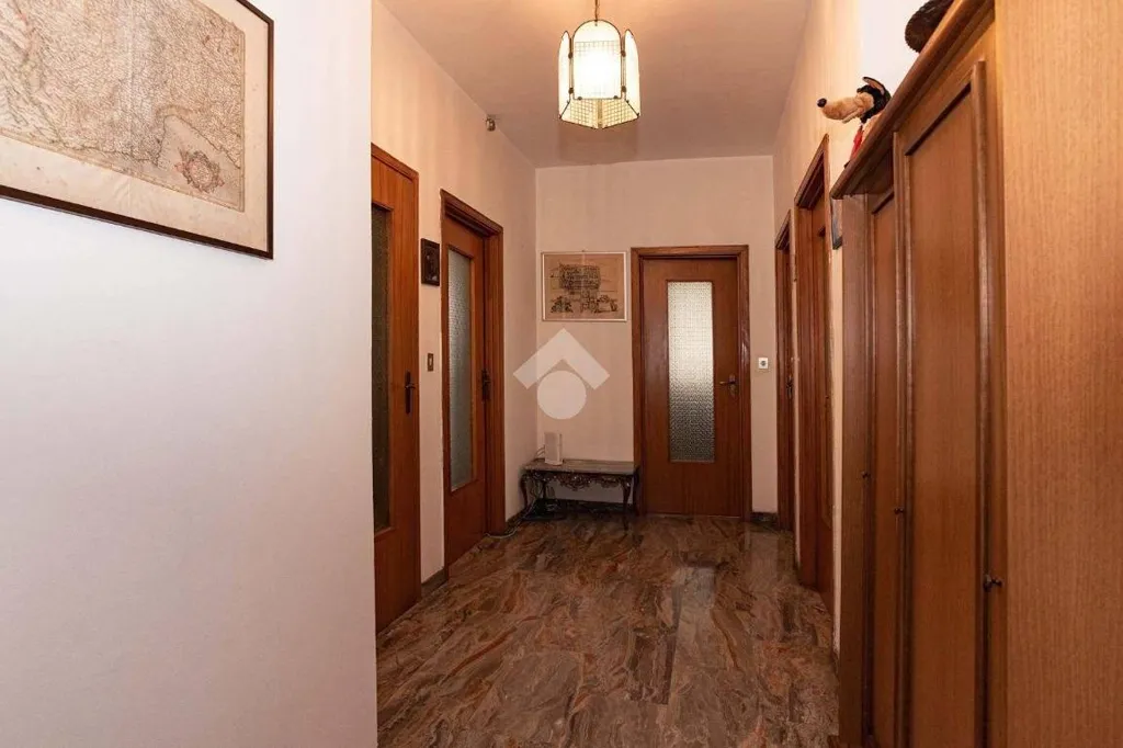 hallway_entrance