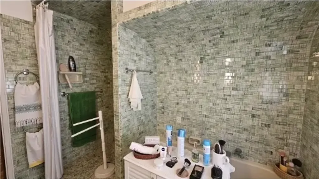 Vannitoad - Triplex Villa with Garden in Empoli