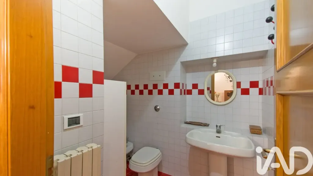 Bathrooms - Villa with Private Garden in Misano Adriatico
