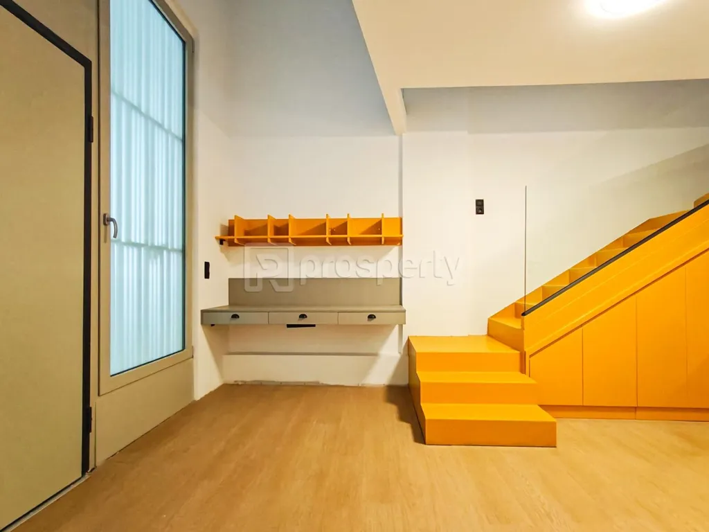 Pièces - Fully Renovated Apartment with City View in Kypseli