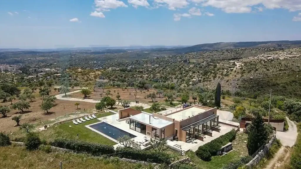 Õhuvaade - Baroque Villa with Pool in Noto