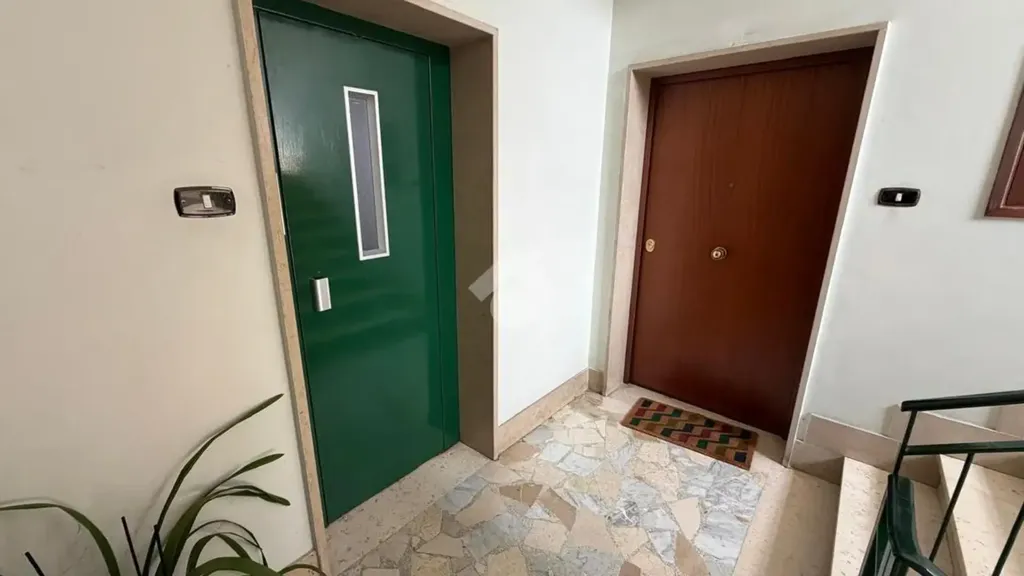 Entrée - Apartment with Balcony in Potenza