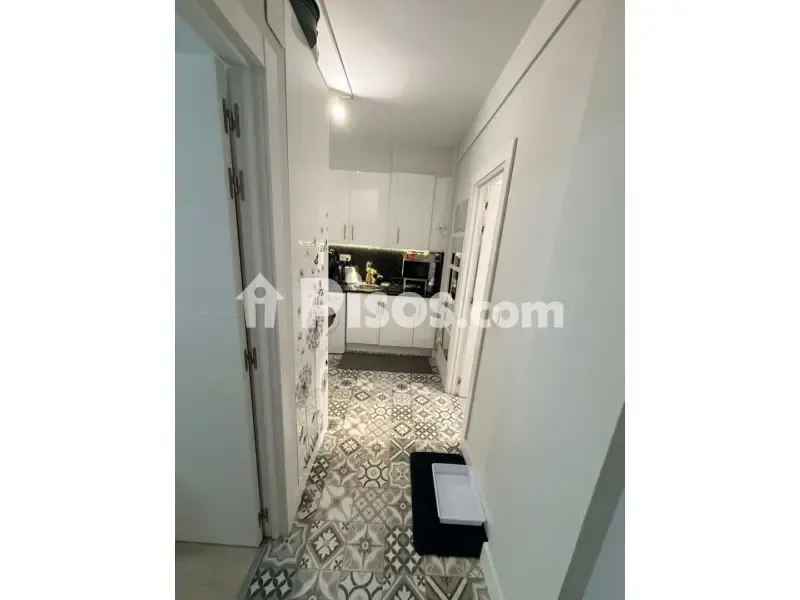 Esik - Triplex with Balcony in Txurdinaga