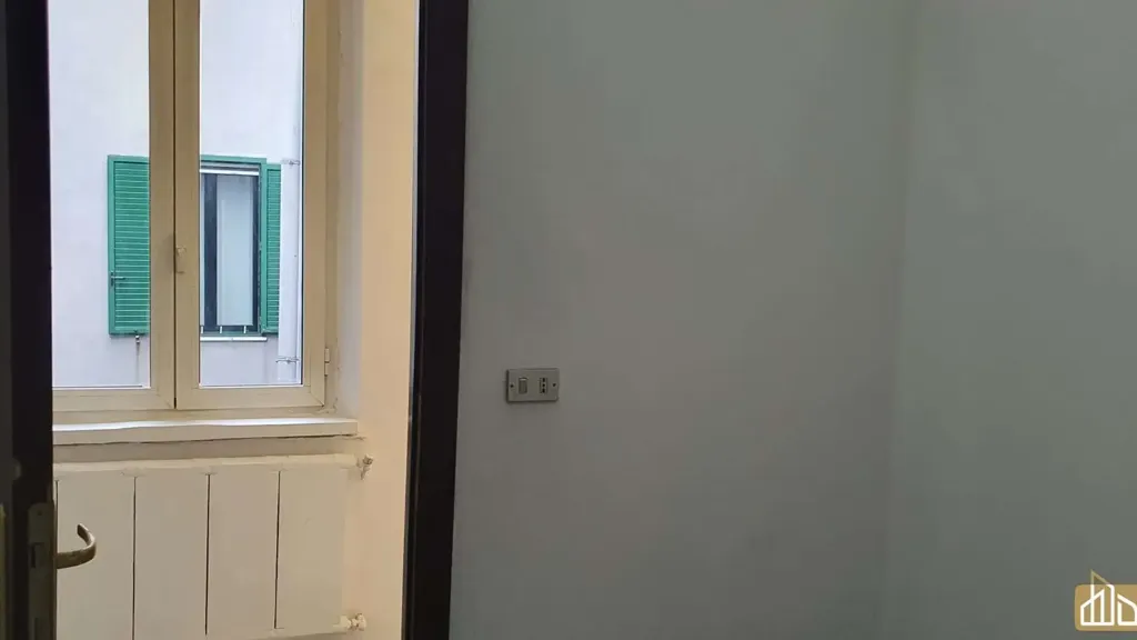 Rooms - Four-Room Apartment in Ancona