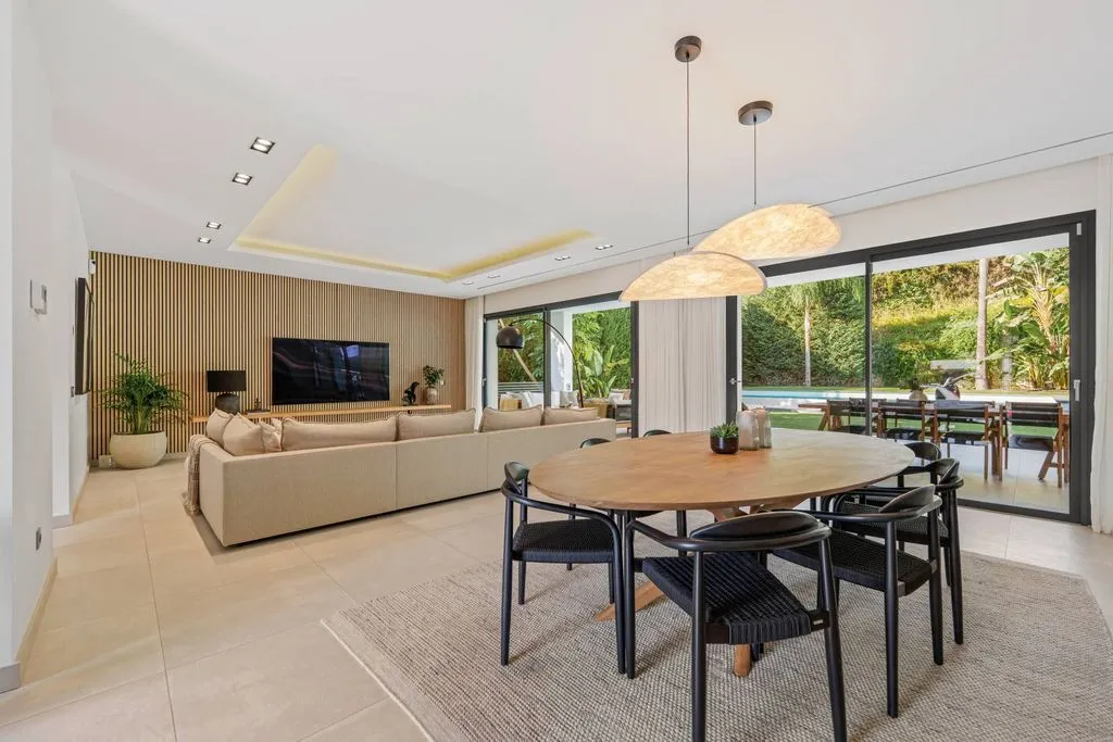Salle à manger - Contemporary Villa with Pool in Nueva Andalucía