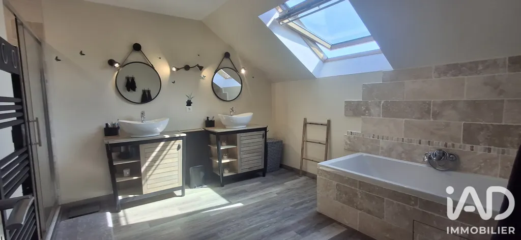 Contemporary House with Jacuzzi in Chambry