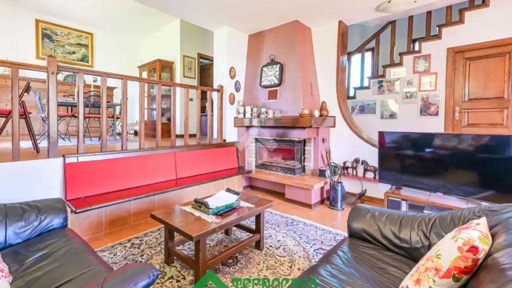 Elutuba - Villa with Private Garden in Aulla