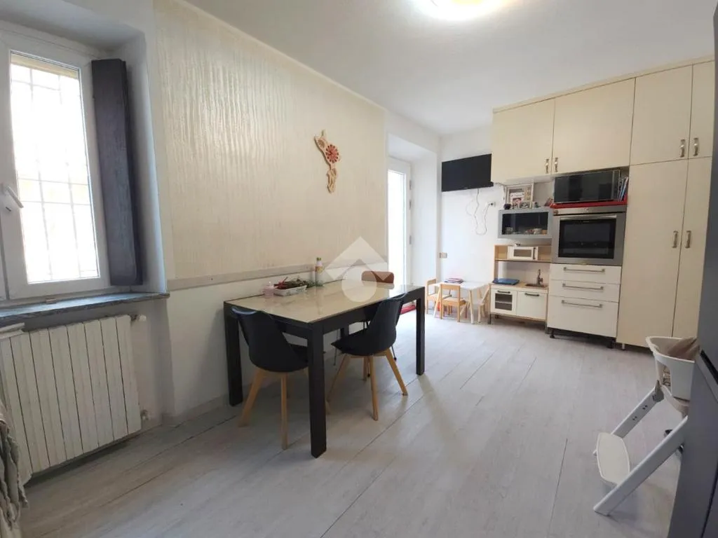 Söögituba - Spacious Independent House in Goito
