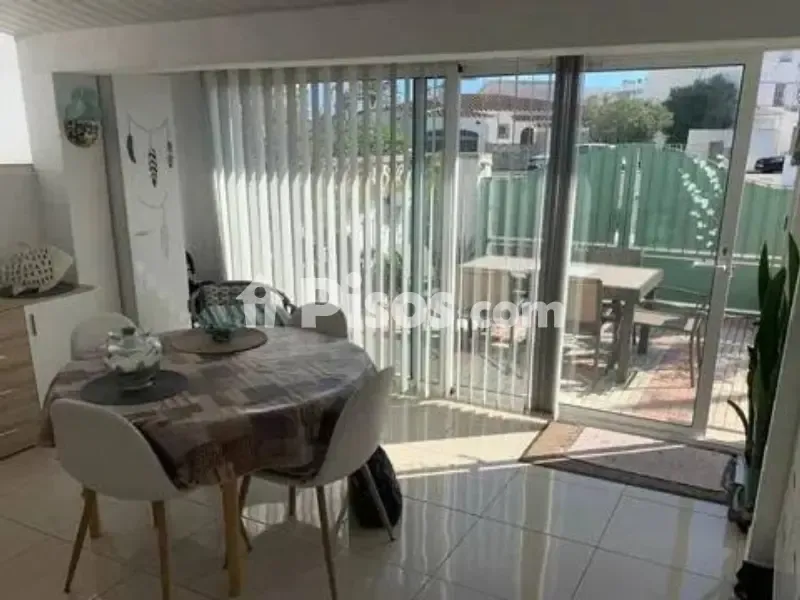 Salle à manger - Maison 3 chambres à ES