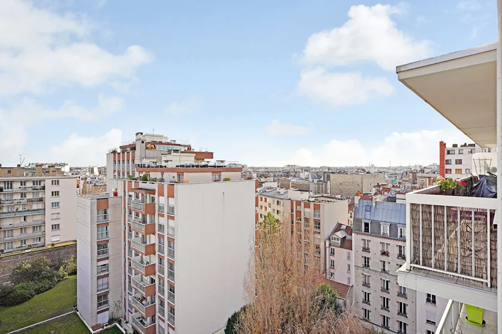 Balcony - Studio with Lift in Paris