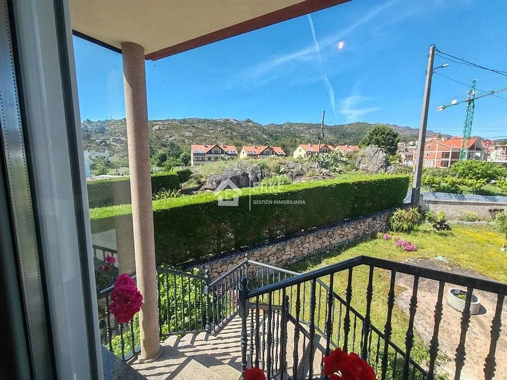 Balcón - Apartment with Sea and Mountain Views in Carnota