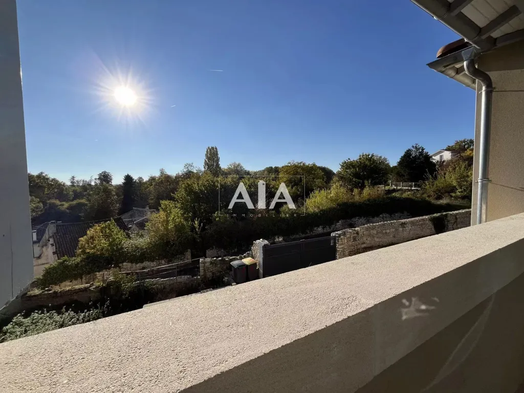 Rõdu - Contemporary House with Panoramic View in Montignac-sur-Charente