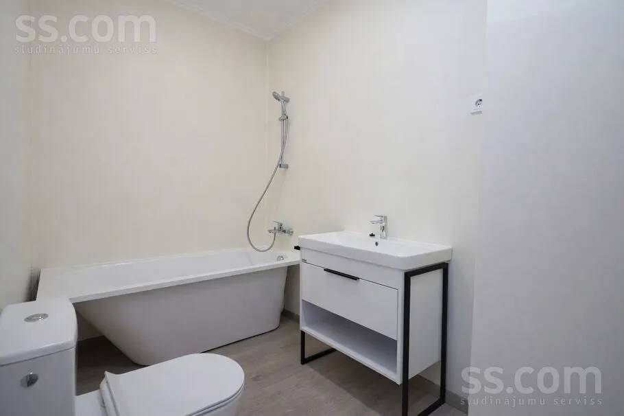 Salles de bain - Maison 4 pièces à Rīgas rajons