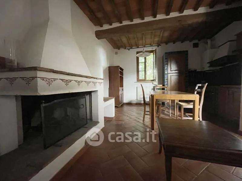 Söögituba - Rustic Trilocale with Garden in Siena