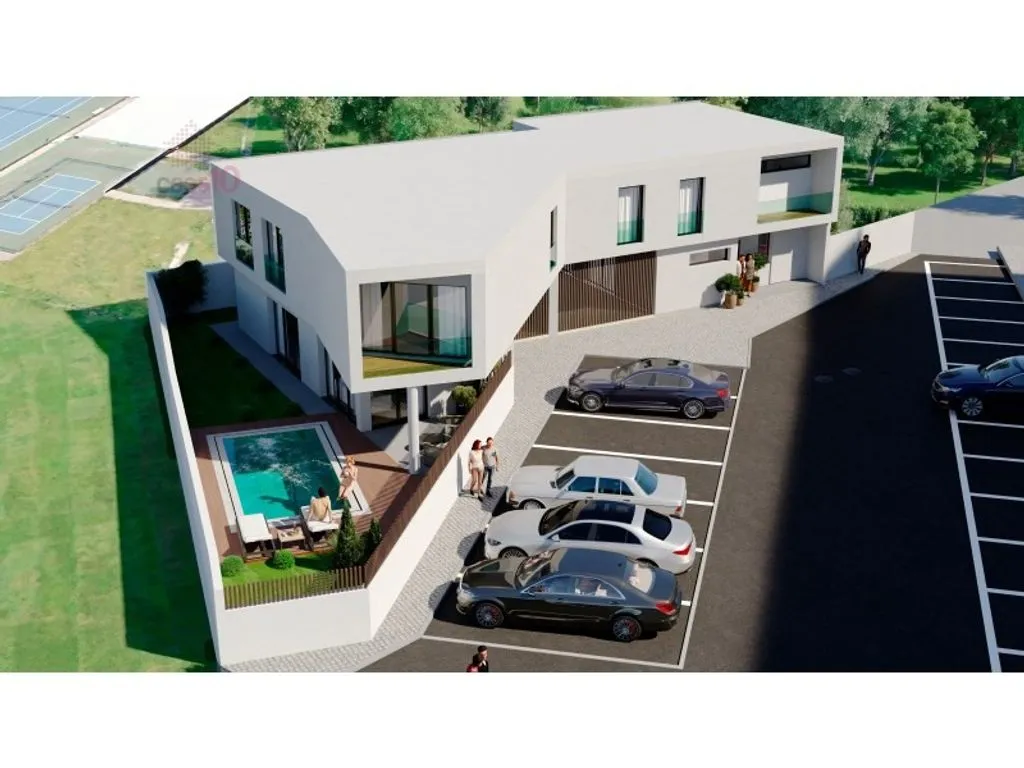 Under Construction Villa with Pool in Montijo