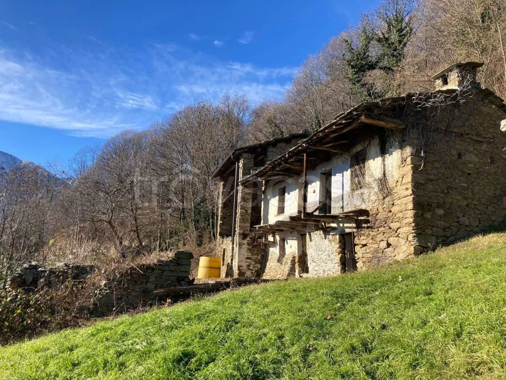 Välivaade - Rustic Property with Panoramic View in Angrogna