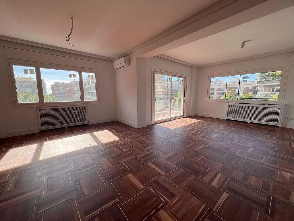 Living Room - Apartment with Terrace in Chamartín