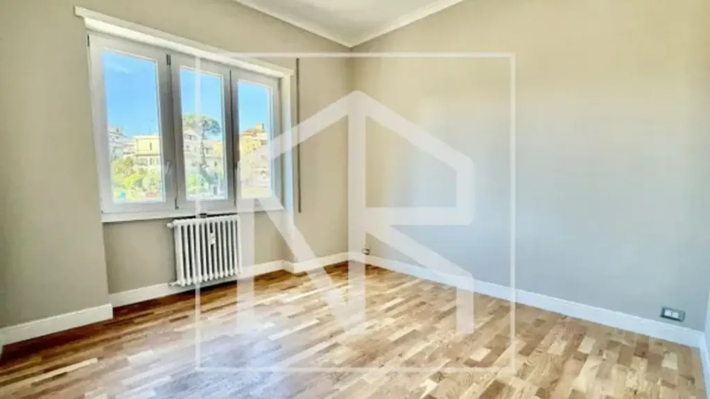 Toad - Ristruttured Apartment with Balcony in Rome