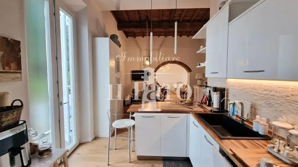 Cuisine - Panoramic Apartment with Balcony in Signa