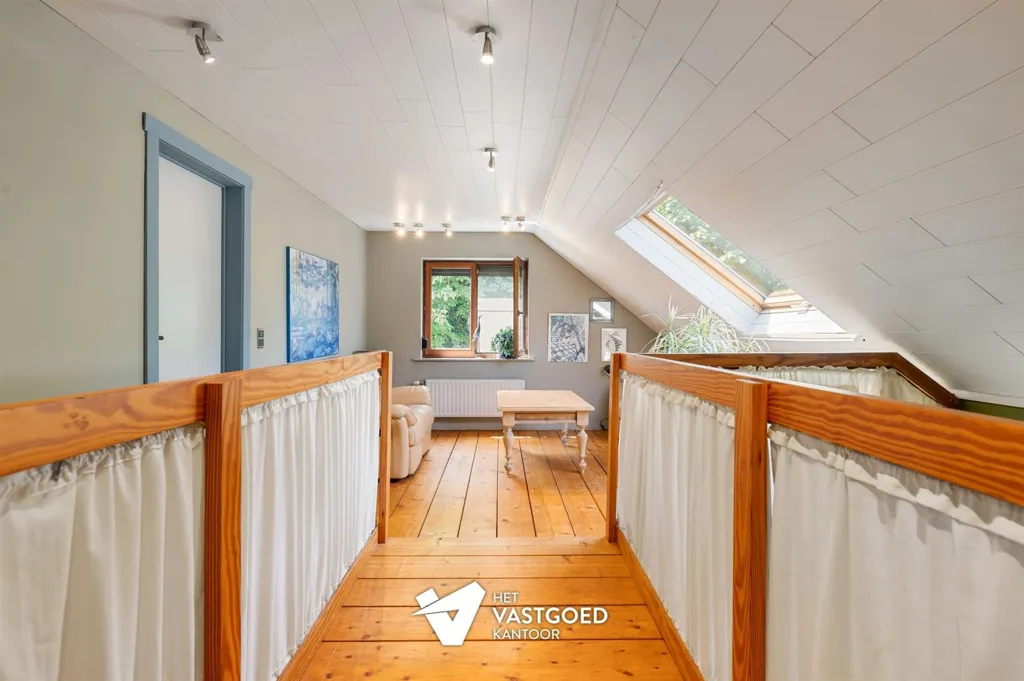 Pièces - Maison avec Atelier sur Terrain de 1372m² à Balen