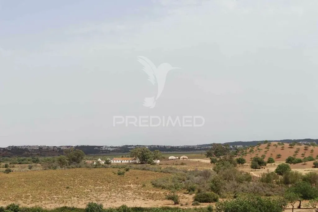 Aed - Development Land with River View in Castro Marim