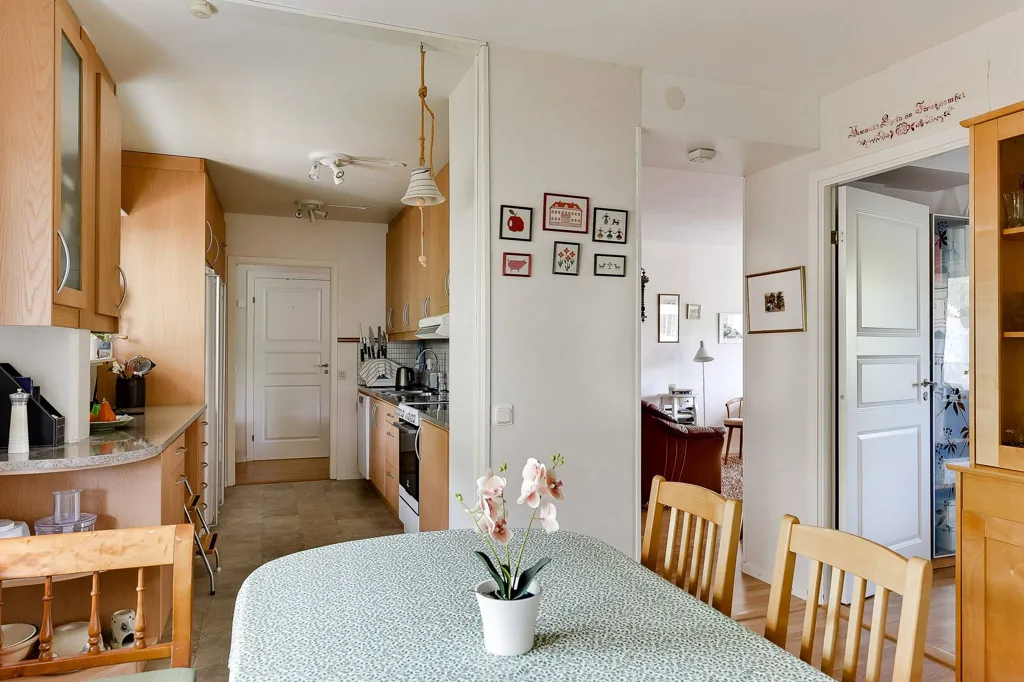 Salle à manger - Apartment with Balcony in Brf Ersängen