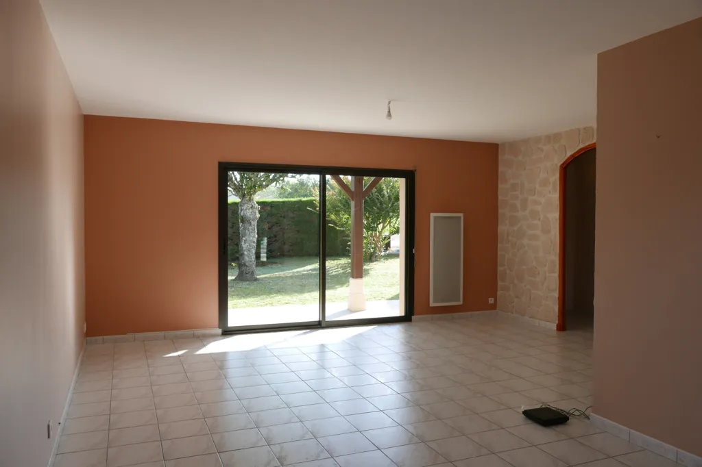 Séjour - Maison avec Piscine et Jardin à Neuvic