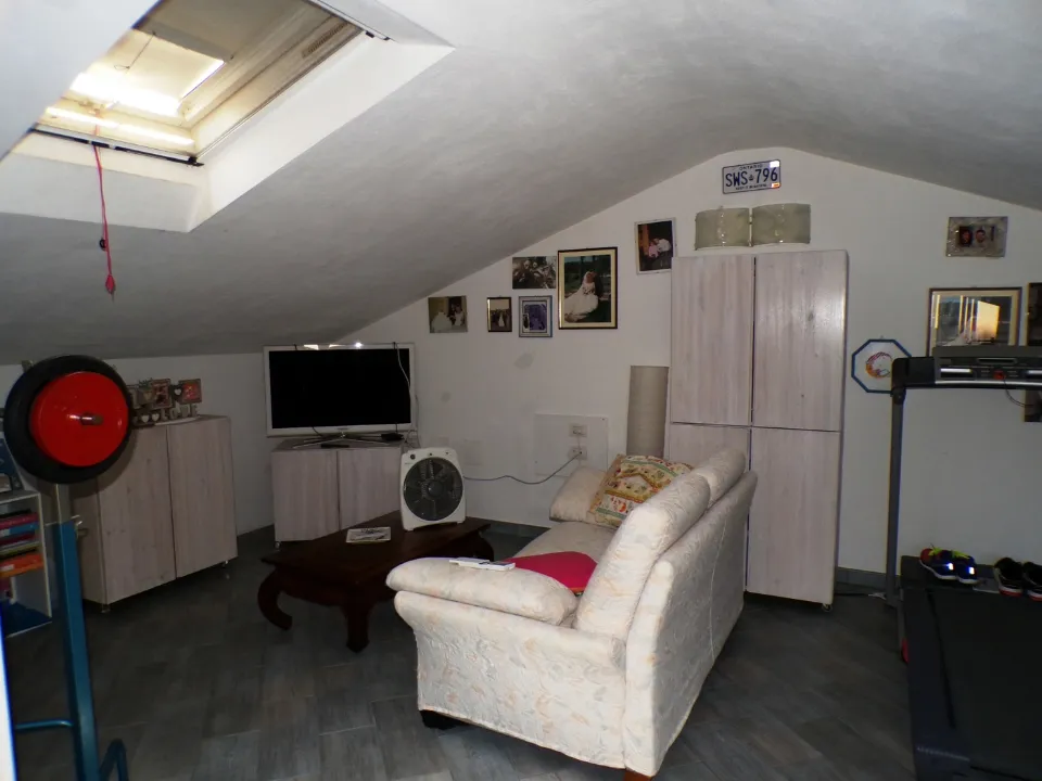 Pièces - Villa with Garden in Forlì