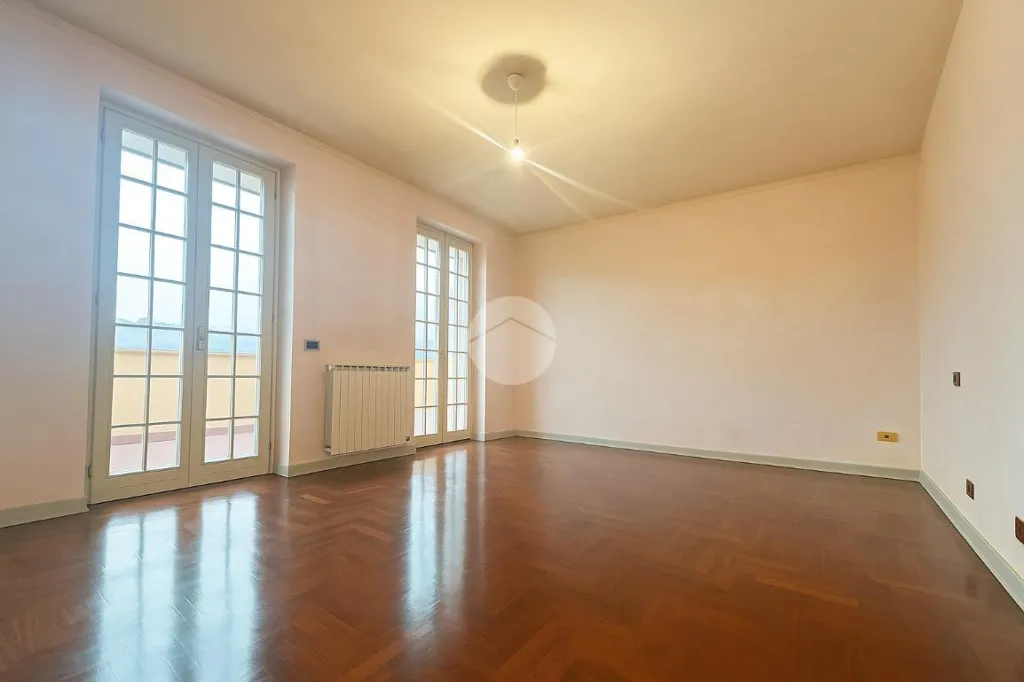 Pièces - Prestigious Villa with Park View in Collebeato