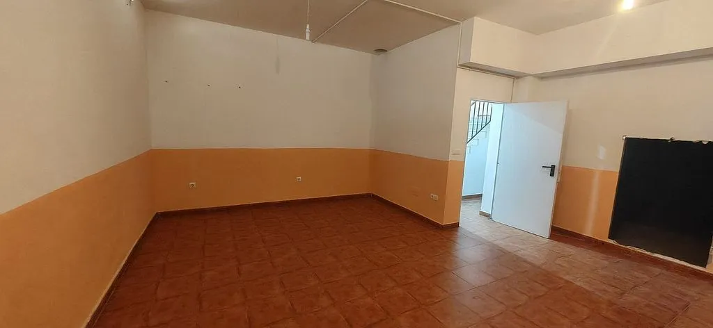 Toad - Terraced House with Garden in Lerma