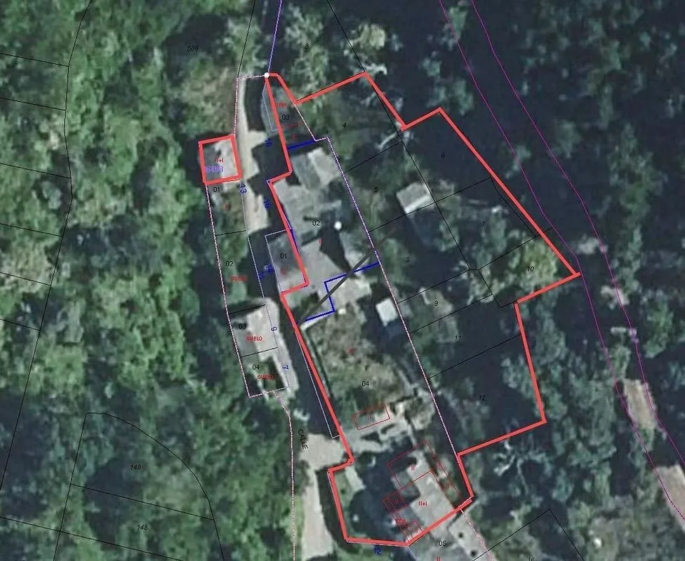 Chalet with Terrace in Arganza