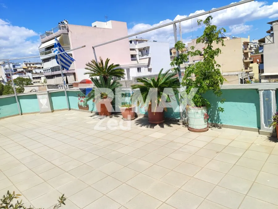 Terrass - Apartment with Balcony in Piraeus, Tabouria