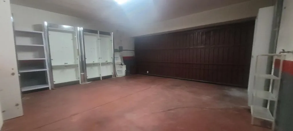 Garage - Luxury Semidetached House with Pool in Majadahonda