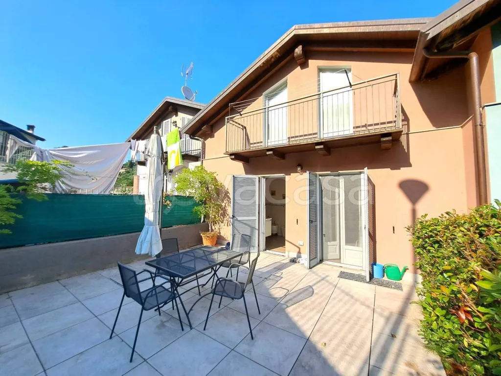 Terrace - Newly Built Villa with Garden in Saluzzo