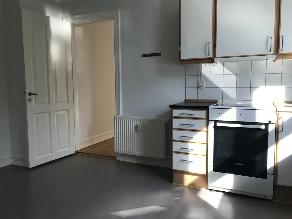Köök - Spacious 3-Bed Flat in Renovated Building, Slagelse