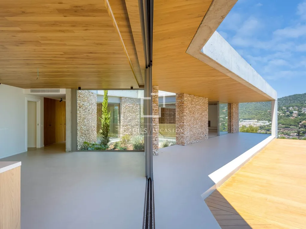 Terrass - New Build Villa with Sea View in Cabrils